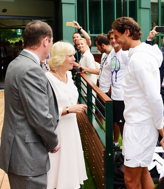  La duchessa di Cornovaglia Camilla e Philip Brook  salutano Rafael Nadal prima del match (Afp)